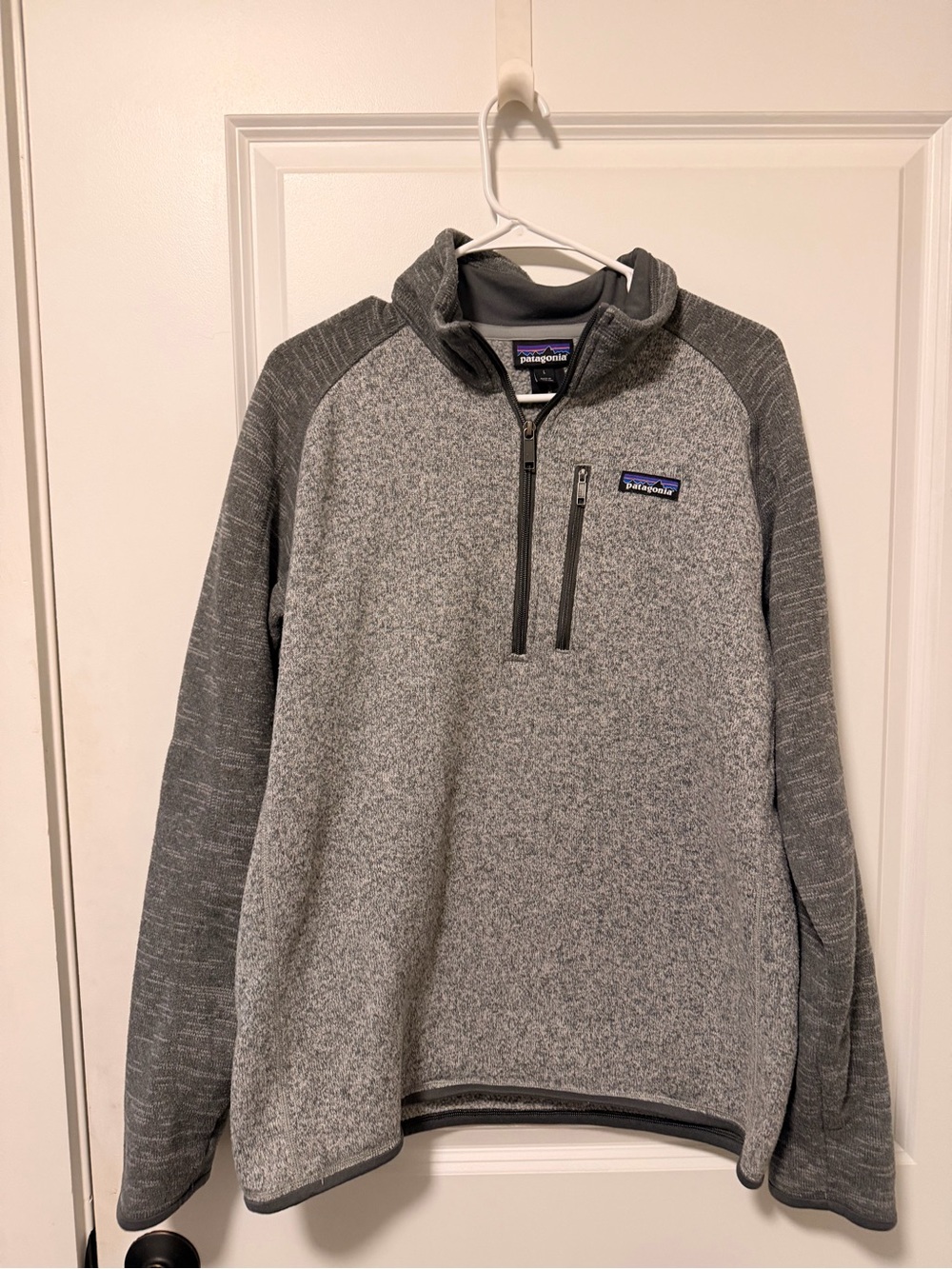 Patagonia Men’s Gray Half-Zip Fleece Pullover